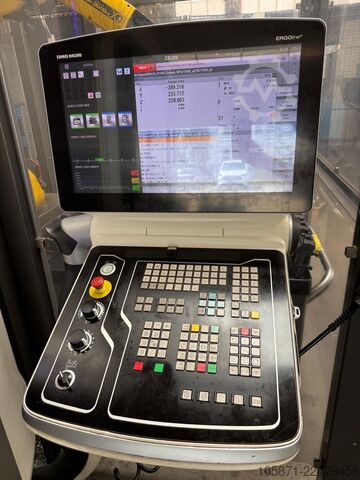 DMG MORI DMU 50 3rd mit LANG RoboTrex DMG MORI DMU 50 3rd