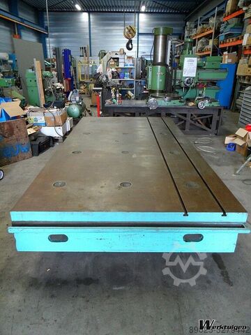 Verschiedene T-Nut-Spannplatten / Planscheibe Diverse T-gleuf opspanplaat / vlakplaat