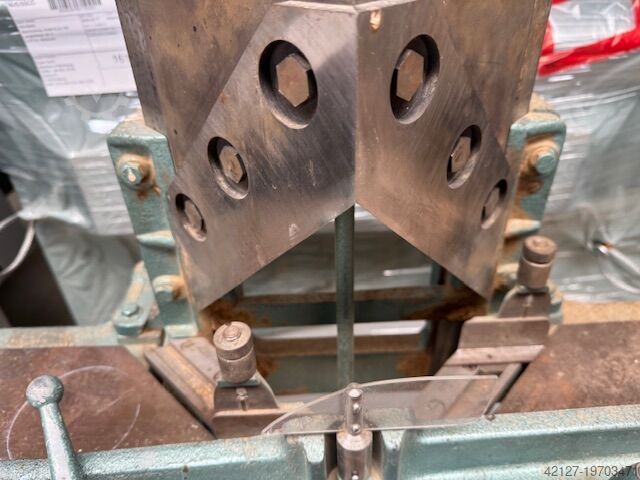 Mitre saw / mitre punch Schleicher F