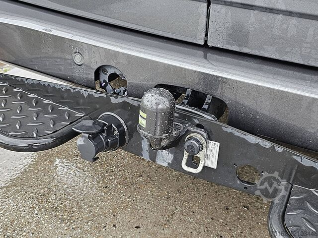 High-roof van FORD TRANSIT CUSTOM 2.0 L1 EDITION B&O LED!