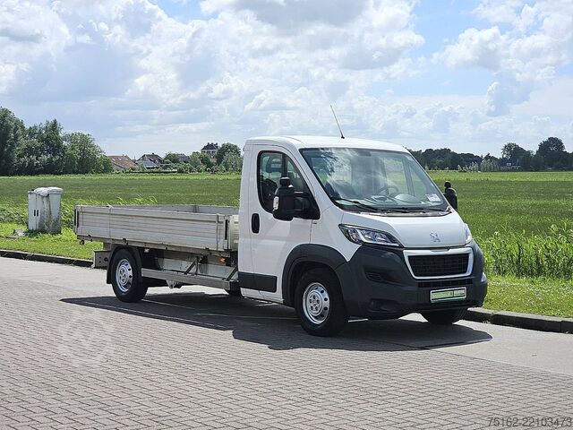 High-roof van PEUGEOT BOXER