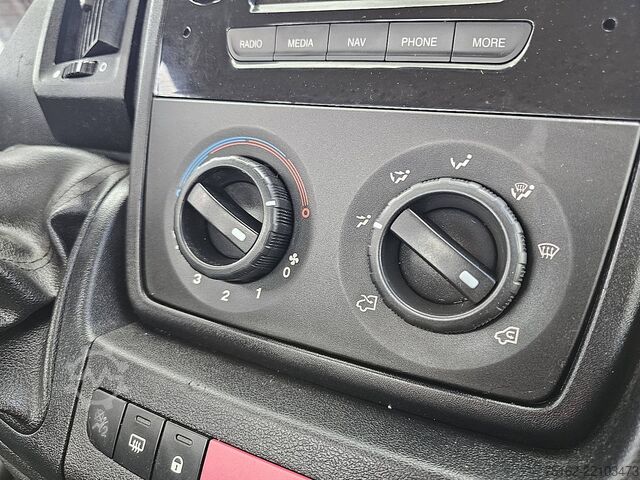 High-roof van PEUGEOT BOXER