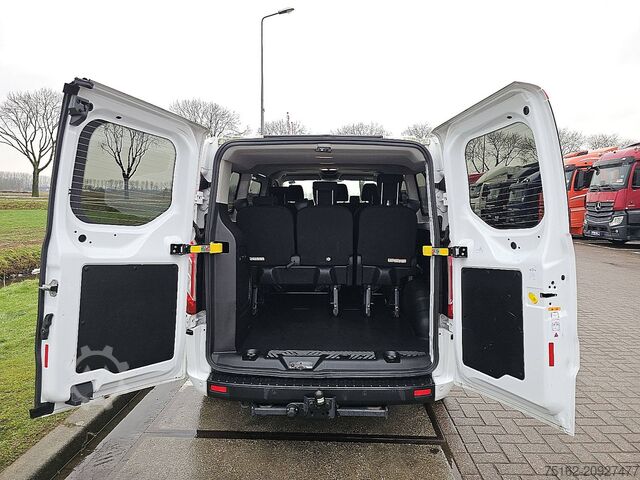 Passenger transportation FORD TRANSIT CUSTOM 2.0 L2H1 2x Airco 9P!