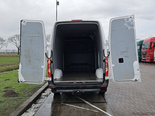 High-roof van MERCEDES-BENZ SPRINTER 316 CDI AUT. L2H2