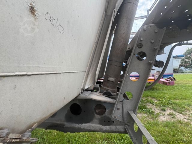 Tipper semitrailer SCHMITZ CARGOBULL SKI 24 SL 06 / 7,2 Stahlkippmulde