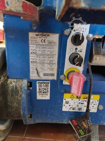 Scissor lift SkyJack SJIII 3219