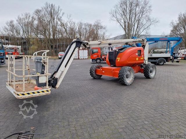 Articulated boom lift JLG 600AJ
