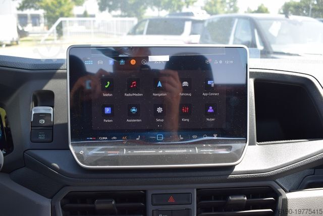 Pritschenwagen VOLKSWAGEN Crafter 35 EiKa Pritsche TDI Aut. 4Motion MR *