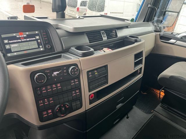 Volume tractor unit MAN 18.500 LL  Mega