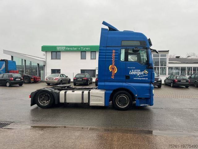Volume tractor unit MAN 18.500 LL  Mega