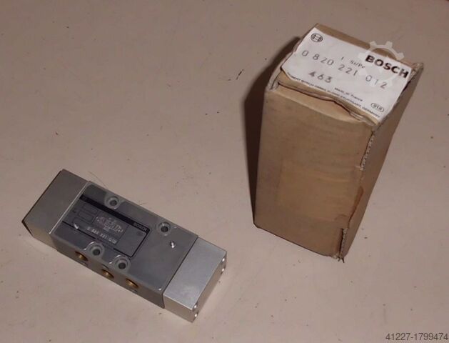 5/3 way valve Bosch 0 820 221 012