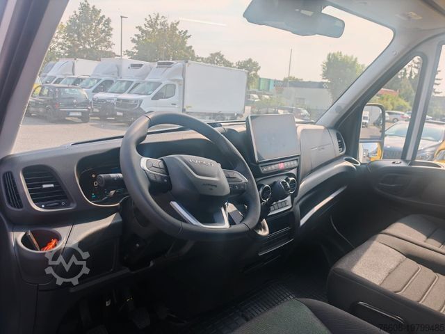 Box van IVECO Daily 35S18 Koffer + LBW Navi/ACC Tempomat