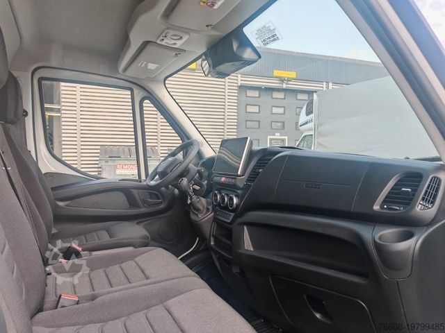 Box van IVECO Daily 35S18 Koffer + LBW Navi/ACC Tempomat