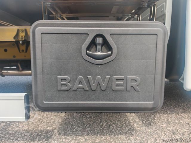 Box van IVECO Daily 35S18 Koffer + LBW Navi/ACC Tempomat