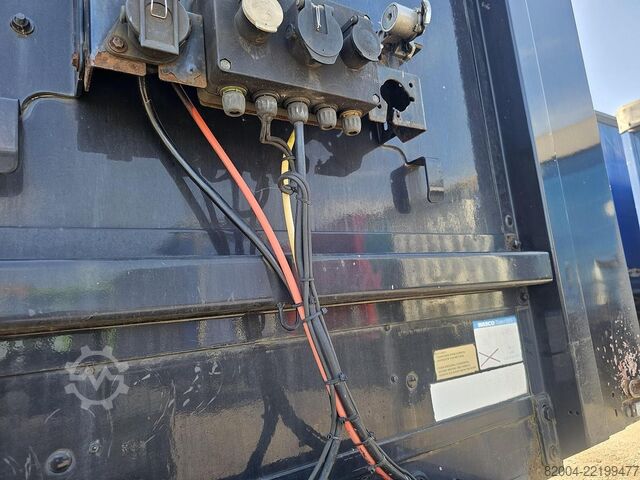 2004 PACTON T3 001 /3 axle curtainsider /saf disc/ apk tuv/13-03-2027. PACTON T3 001 /3 axle curtainsider /saf disc/ apk tuv/...