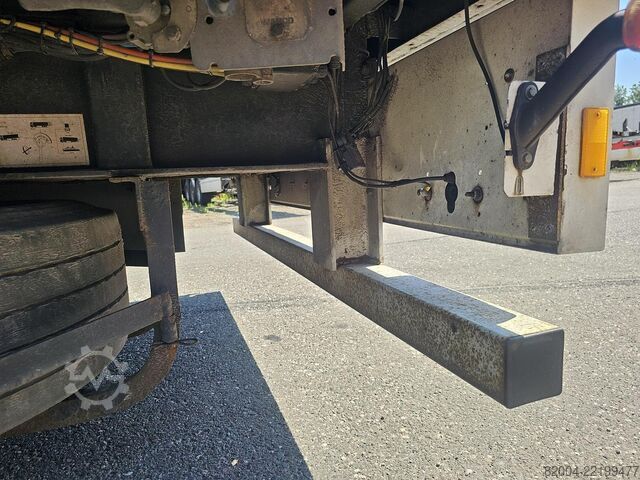 Vorhang seitlich PACTON T3 001 /3 axle curtainsider /saf disc/ apk tuv/...