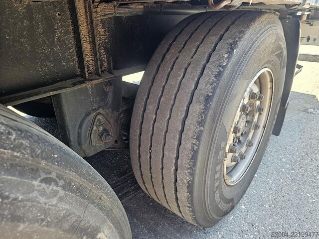 Vorhang seitlich PACTON T3 001 /3 axle curtainsider /saf disc/ apk tuv/...