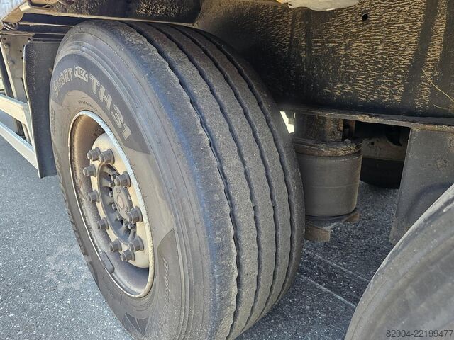 Vorhang seitlich PACTON T3 001 /3 axle curtainsider /saf disc/ apk tuv/...