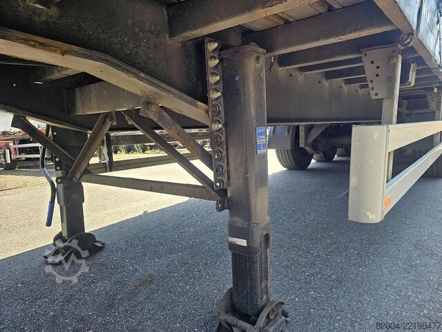 Vorhang seitlich PACTON T3 001 /3 axle curtainsider /saf disc/ apk tuv/...