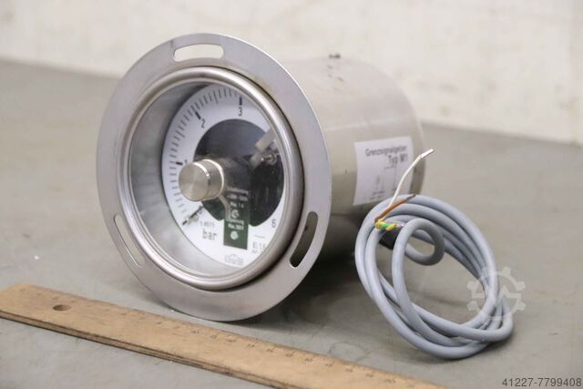 Manometer mit Kontakteinrichtung Richter 0 bis 6 bar