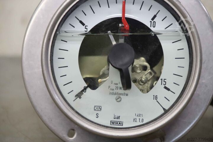 Druckmessgerät mit Kontakteinrichtung Wika 233.50.100 16 bar