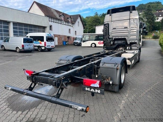 LKW-Fahrgestell MAN 18.400 - Euro 6 - Klima - AHK - TÜV 01/27