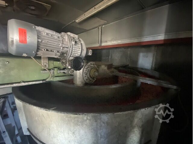 Vibratory finishing machine Rösler R 370/19 SL