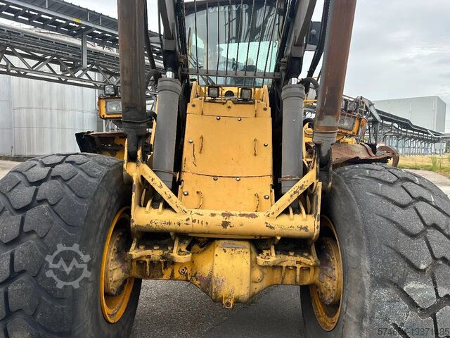 Log loader Volvo L180 C High Lift