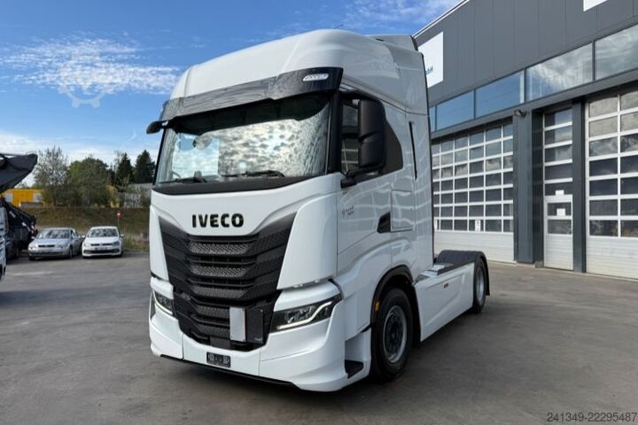 Standard SZM IVECO S-Way 490 4x2