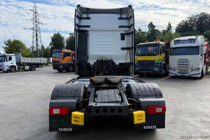 Standard SZM IVECO S-Way 490 4x2