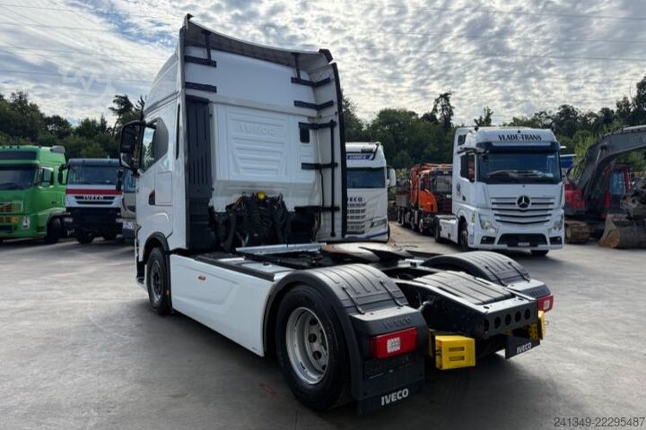Standard SZM IVECO S-Way 490 4x2