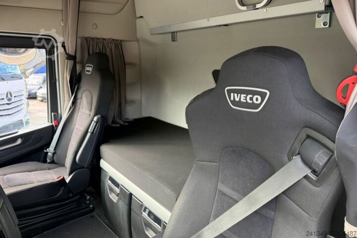 Standard SZM IVECO S-Way 490 4x2