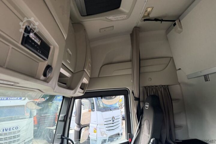 Standard SZM IVECO S-Way 490 4x2