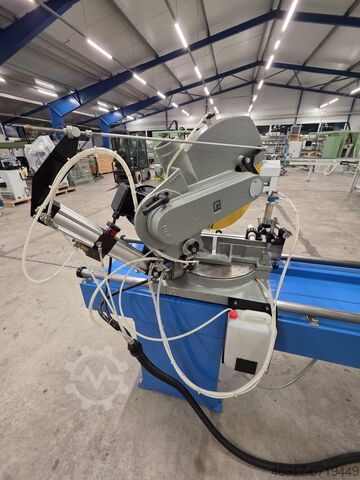 Doppel-Gehrungssäge für Aluminium oder PVC Pertici 400IP