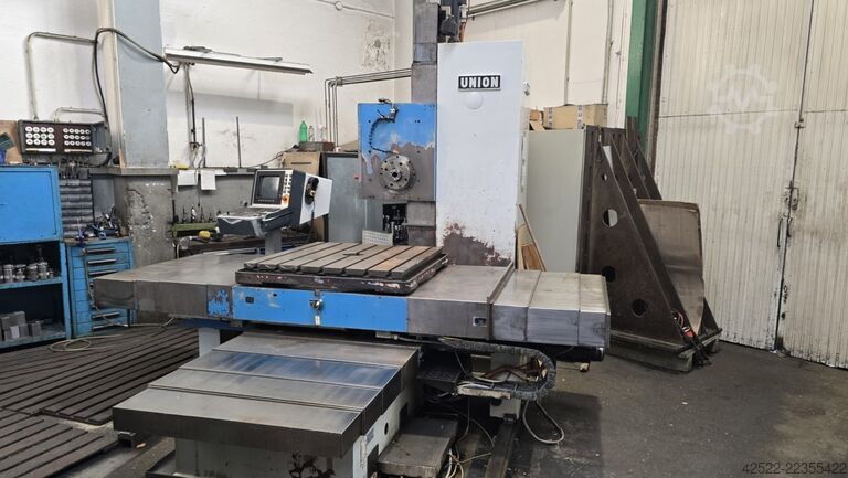 Table Type Boring and Milling Machine UNION BFT 90 4 CNC