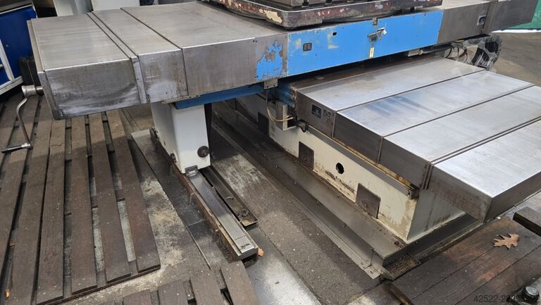 Table Type Boring and Milling Machine UNION BFT 90 4 CNC