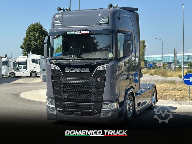 Standard tractor unit SCANIA 660 S