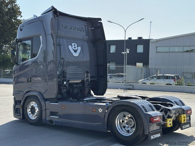 Standard tractor unit SCANIA 660 S