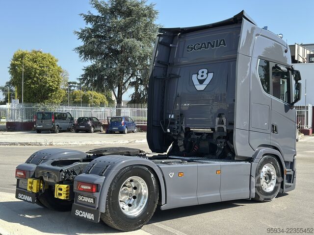 Standard tractor unit SCANIA 660 S