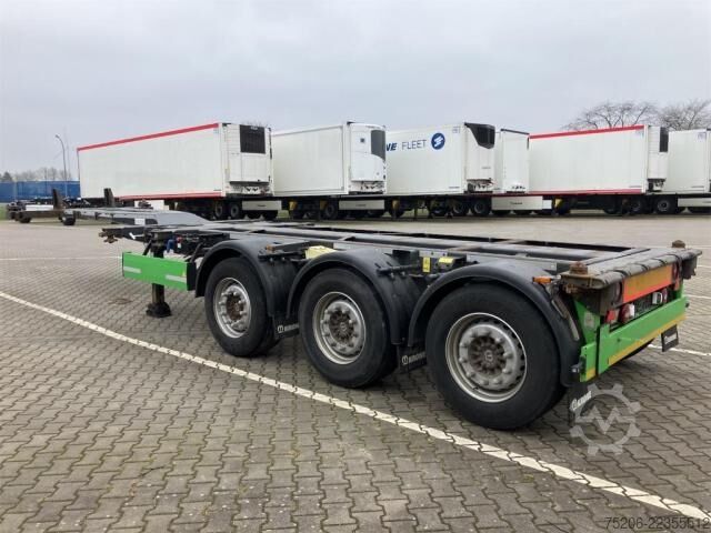 Semitrailer Krone TU70 45' chassis