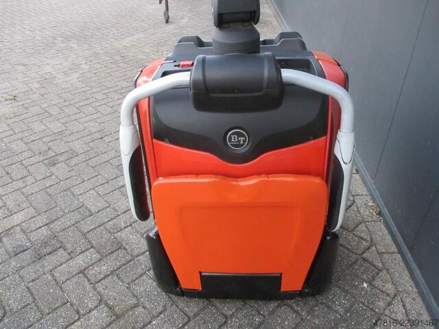 Pallet truck TOYOTA LPE200