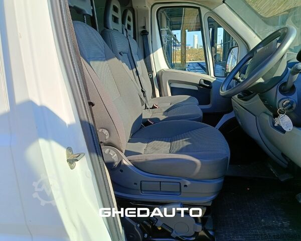 Minibus PEUGEOT Boxer II 333 2006 - boxer 333 3.0 hdi 160cv L3H2