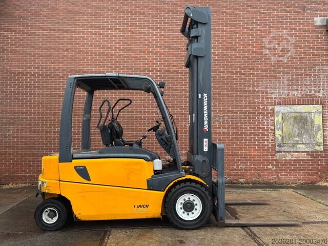 Electric 4-wheel forklift Jungheinrich EFG 430