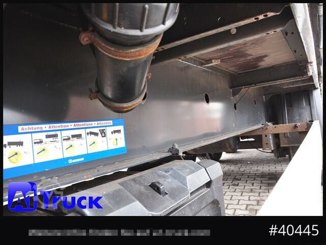 Auflieger mit Pritsche & Plane KRONE SD Tautliner, Code XL, BPW