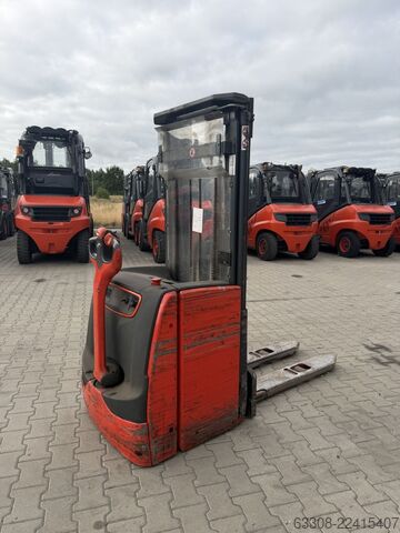 High Lift stacker Linde L16