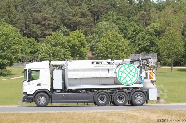 Vacuum tank truck SCANIA G460 B8x4*4NBMN Bucher FlexLine CM140