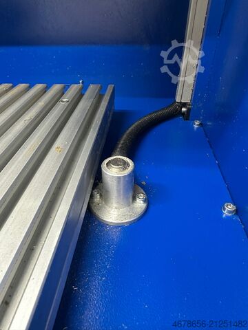 CNC Fräsmaschine mit Rotationsachse BZT Sondermodell mit Rotationsachse