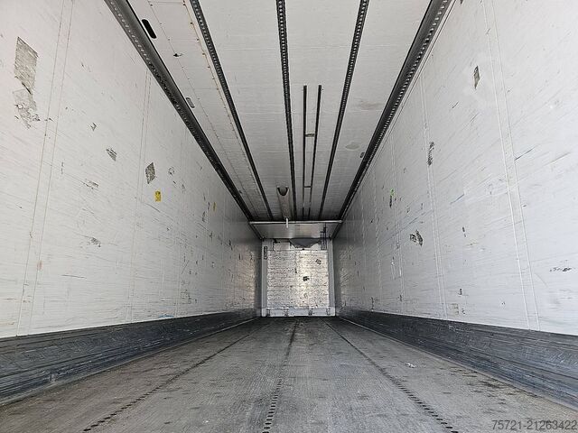 Kühl-/Tiefkühltransport SCHMITZ N/A THERMO KING SPECTRUM