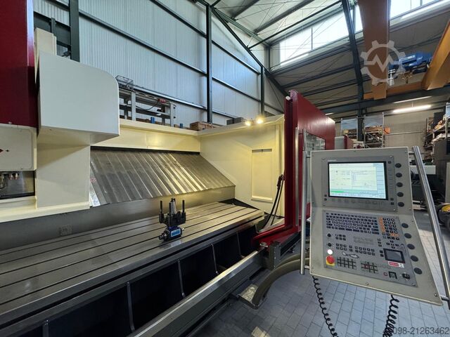 Vertikales Bearbeitungszentrum Hedelius BC100 -3500