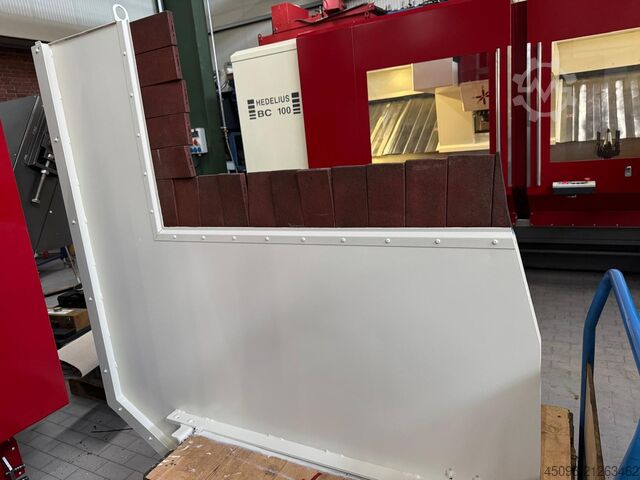 Vertikales Bearbeitungszentrum Hedelius BC100 -3500